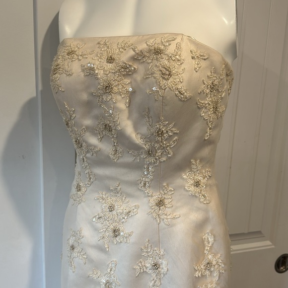 Justin Alexander Wedding Dress - not white - light gold - Picture 5 of 17